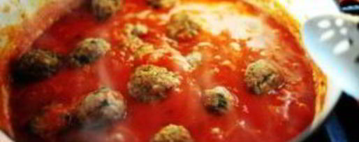 Шаг 4: спагетти с фрикадельками и соусом