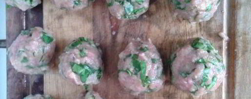 Шаг 1: спагетти с фрикадельками из шпината и цукини