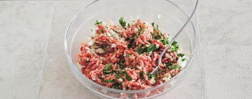 Шаг 1: стромболей с фрикадельками