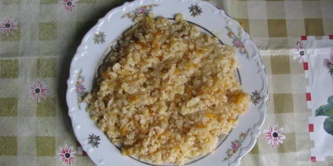 Рецепт гарнира из риса с морковью и луком
