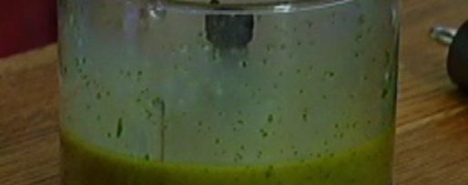 Шаг 6: чечевицы с сыром буррата и базиликовым маслом