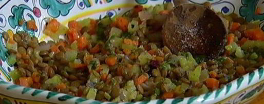 Шаг 7: чечевицы с сыром буррата и базиликовым маслом