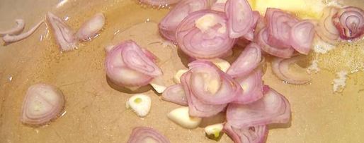 Шаг 3: чечевицы в сливочно-томатном соусе