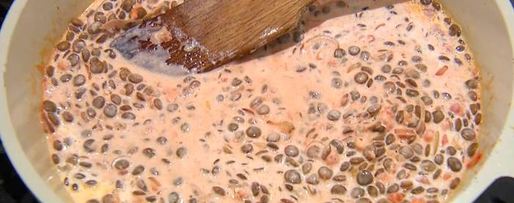 Шаг 7: чечевицы в сливочно-томатном соусе