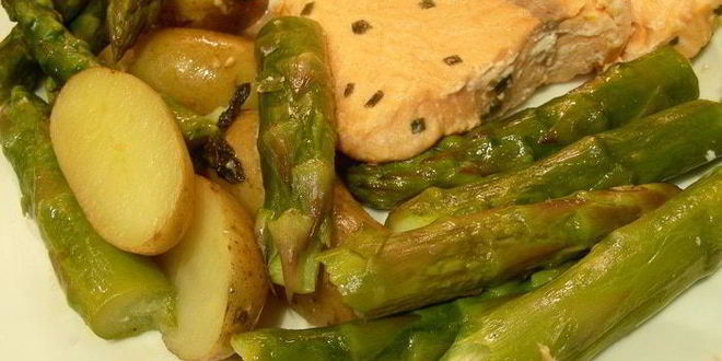 Рецепт картофеля и спаржа с мятой и лимонным маслом