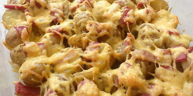 Рецепт картофеля с ветчиной и сыром
