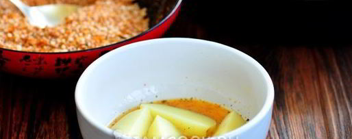 Шаг 4: картофеля в сырно-пряной панировке