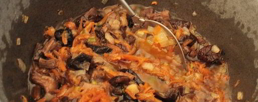 Шаг 4: риса с капустой и сушеными грибами