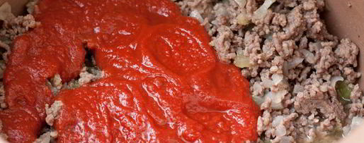 Шаг 2: риса с мясным соусом в мультиварке