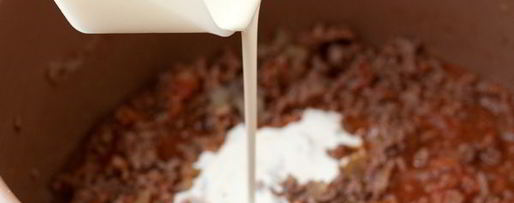 Шаг 3: риса с мясным соусом в мультиварке