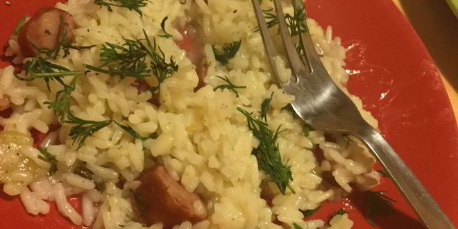 Рецепт риса с сельдереем и острыми колбасками