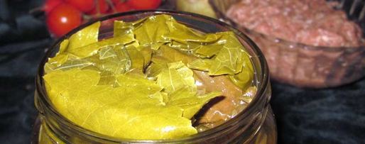 Шаг 1: долмы из маринованных листьев