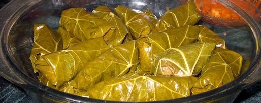 Шаг 7: долмы из маринованных листьев