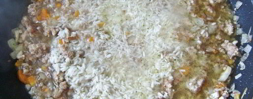 Шаг 3: долмы с курицей и кедровыми орешками