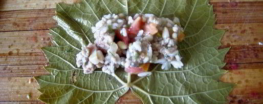 Шаг 5: долмы с курицей и кедровыми орешками