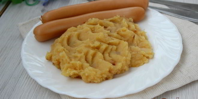 Рецепт горохова-картофельного пюре с жареным луком