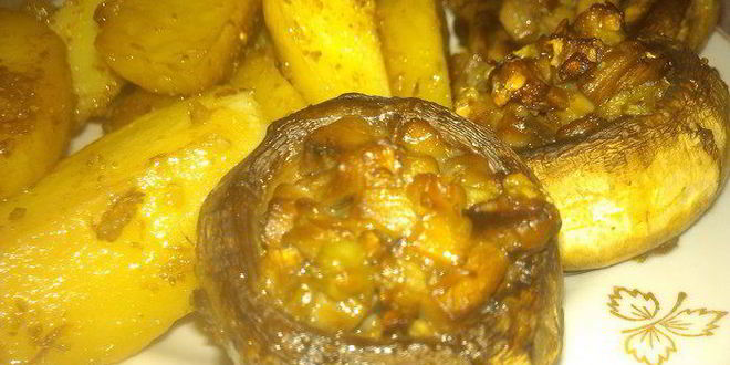 Рецепт фаршированных грибов с картофелем