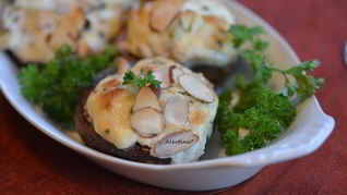 Рецепт Фаршированных грибов с крабовым соусом