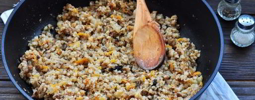 Шаг 6: грибов, фаршированных гречкой