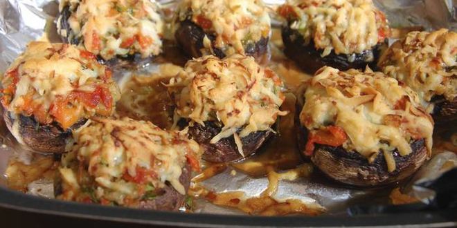 Рецепт грибов по-тоскански с красным перцем и оливками