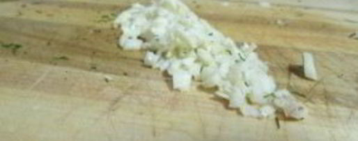 Шаг 2: грибов с чесноком