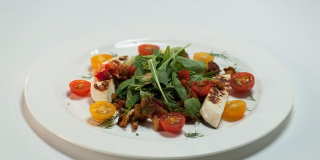 Рецепт лисичек с жареным адыгейским сыром