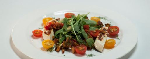 Шаг 6: лисичек с жареным адыгейским сыром