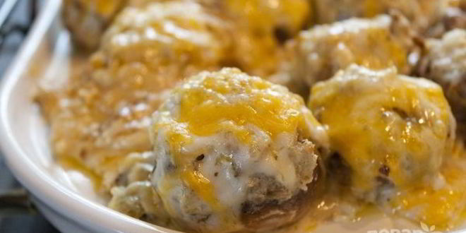 Рецепт шампиньонов, фаршированных беконом и сыром