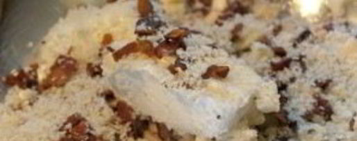 Шаг 2: шампиньонов, фаршированных беконом и сыром