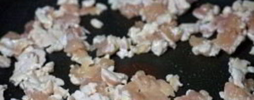 Шаг 1: шампиньонов с курицей и сыром