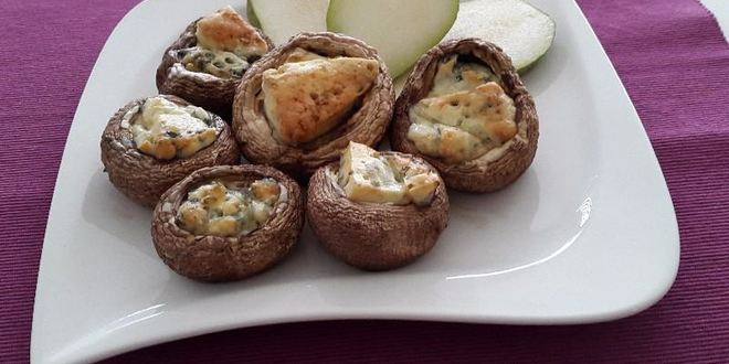 Рецепт шампиньонов с сыром с голубой плесенью
