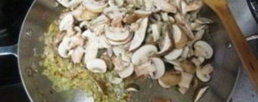 Шаг 4: жареных грибов с макаронами