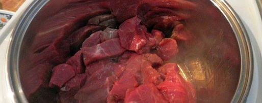 Шаг 2: гуляша без томатной пасты в мультиварке