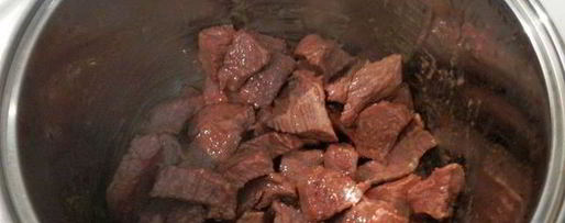 Шаг 3: гуляша без томатной пасты в мультиварке