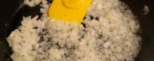 Шаг 1: гуляша из баклажанов