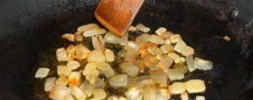 Шаг 1: гуляша из говядины с помидорами