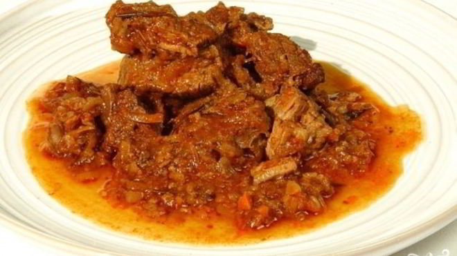 Рецепт Гуляша из говядины с томатной пастой