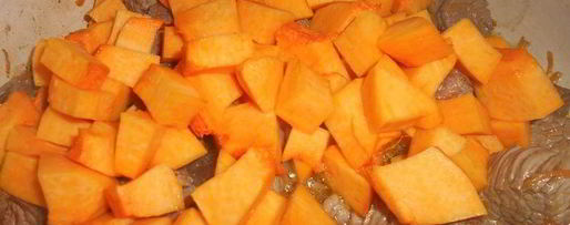 Шаг 2: гуляша из говядины с тыквой