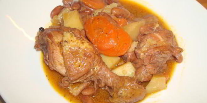 Рецепт гуляша из красной фасоли и курицы