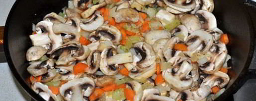 Шаг 4: гуляша из кролика с грибами