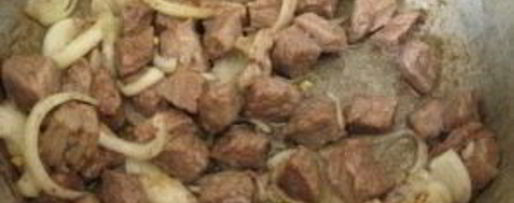 Шаг 2: гуляша по-татарски