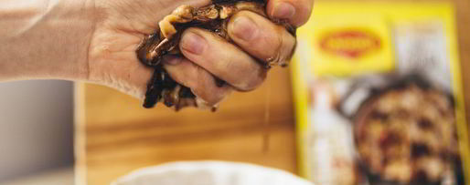 Шаг 3: гуляша с лесными грибами