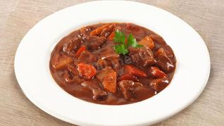 Рецепт Гуляша с овощами в соусе Демиглас