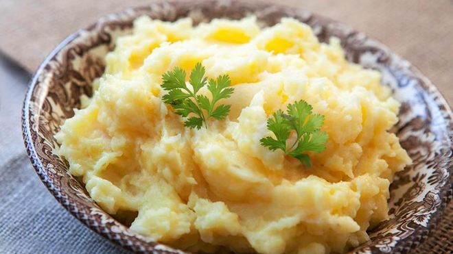 Рецепт Картофельного пюре с репчатым луком, яйцом и молоком