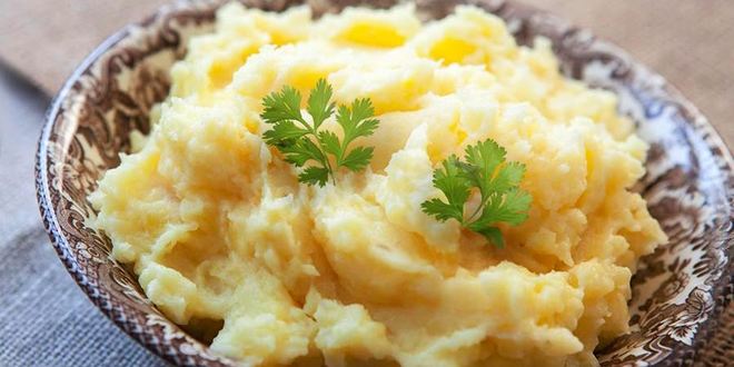 Рецепт картофельного пюре с репчатым луком, яйцом и молоком