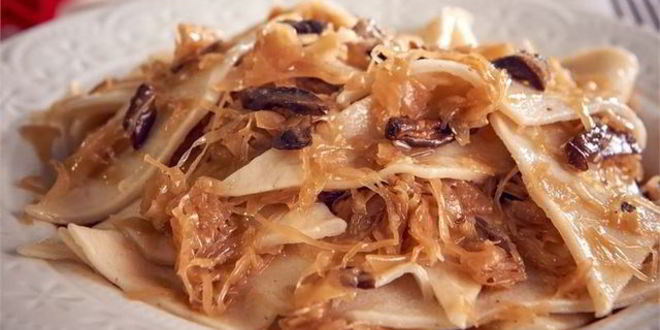 Рецепт клецек с квашеной капустой и грибами