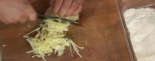 Шаг 6: фалафеля в лаваше с соусом барбекю и салатным миксом