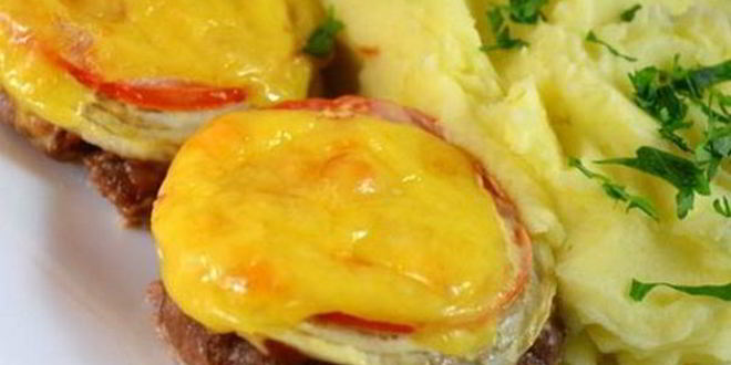 Рецепт котлет из говядины под овощами в духовке