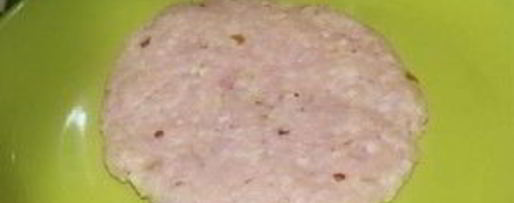 Шаг 2: котлет из индейки с яблоками и орехами