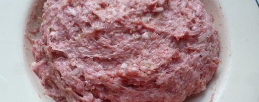 Шаг 3: котлет с маринованными огурцами